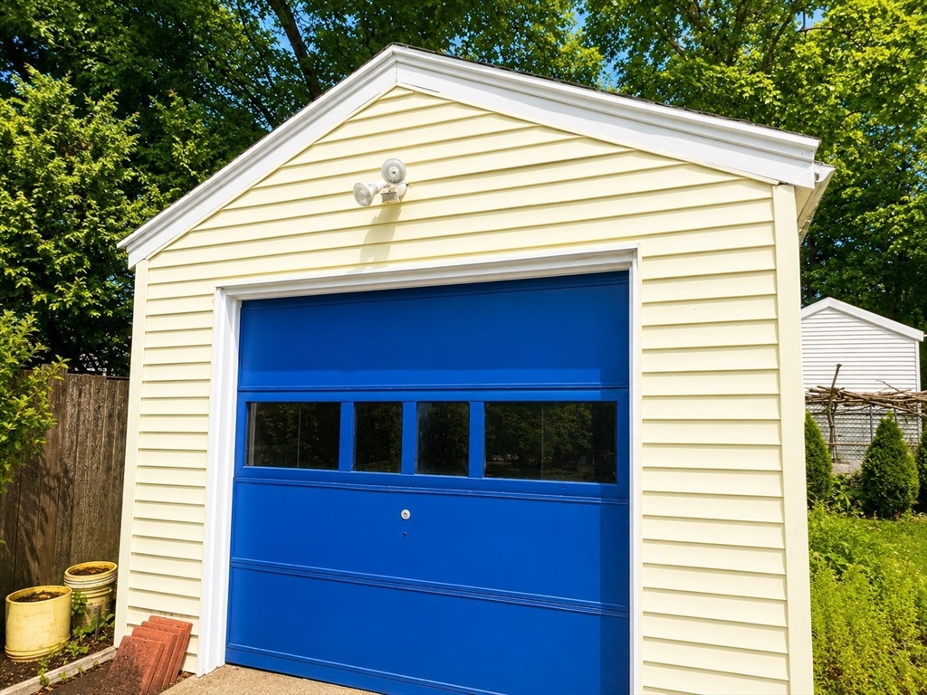 19 Cavanaugh Road Braintree, MA 02184 - Photo 5 of 36
