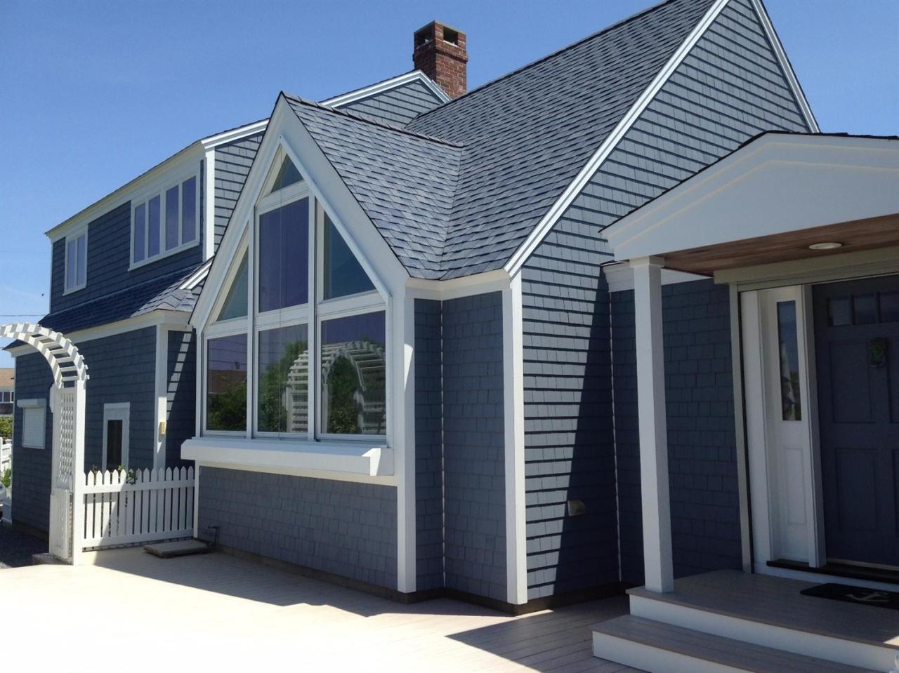 25 Bay View Road Truro, MA 02666 - Photo 8 of 21 a front view of a house with a porch