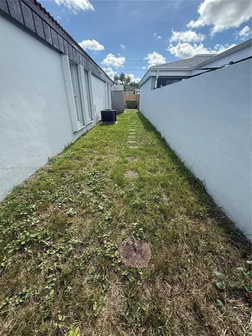 $3,700 | 11570 Southwest 83rd Terrace, Miami, FL 33173