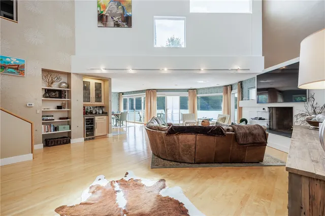 $1,895,000 | 5403 Seneca Hill Drive, South Bristol, NY 14424