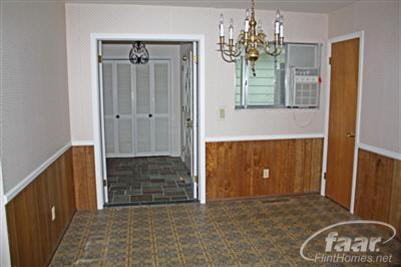 6451 North Seymour Road Flushing, MI 48433 - Photo 5 of 13 20165835-4.JPG