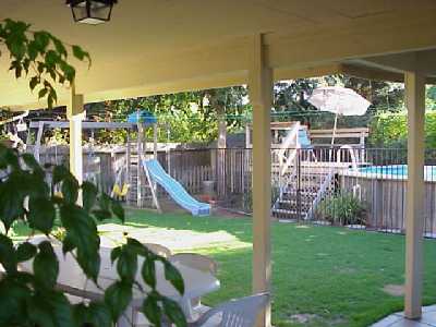 285 Fallbrook Circle Reedley, CA 93654 - Photo 7 of 8 ANOTHER LOOK AT ENTERTAINMENT!