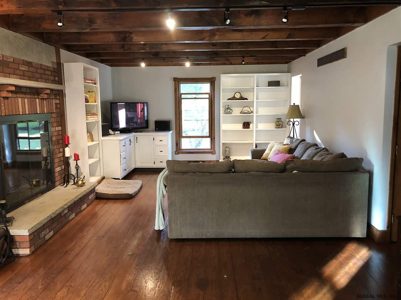 25 Arnold Road Malta, NY 12020 - Photo 13 of 21 Photo 13