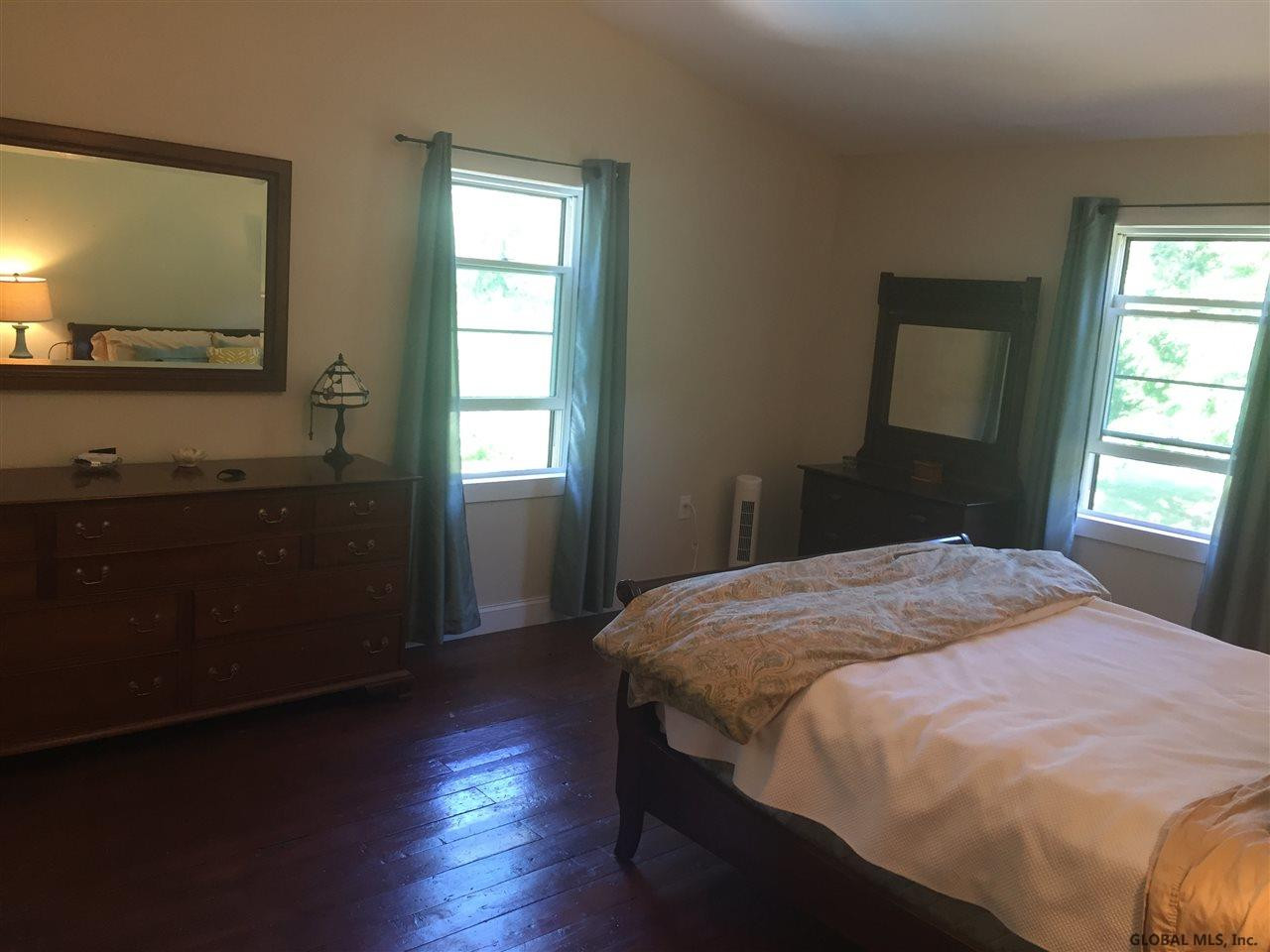25 Arnold Road Malta, NY 12020 - Photo 17 of 21 Photo 17