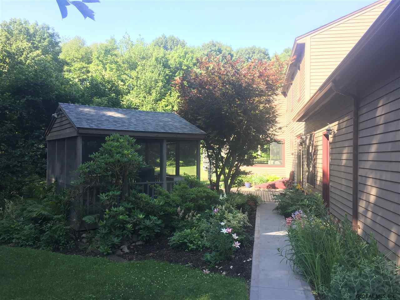 25 Arnold Road Malta, NY 12020 - Photo 4 of 21 Photo 4