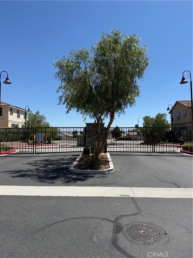 15148 Ridge Lane, Unit 4 Fontana, CA 92336 - Photo 5 of 46