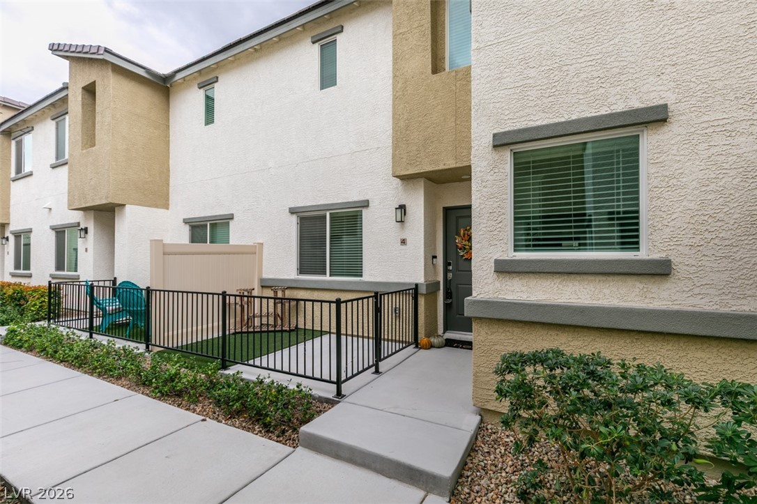12349 Golden Wreath Road, Unit 4 Las Vegas, NV 89183 - Photo 2 of 41