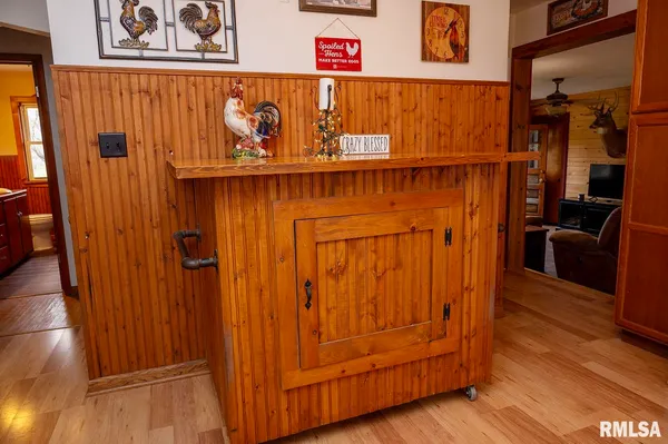 $190,000 | 6923 West Wheeler Road, Mapleton, IL 61547