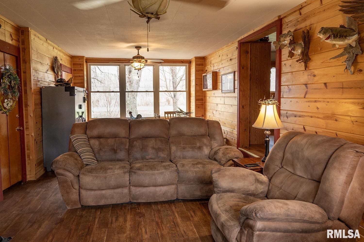 6923 West Wheeler Road Mapleton, IL 61547 - Photo 7 of 20