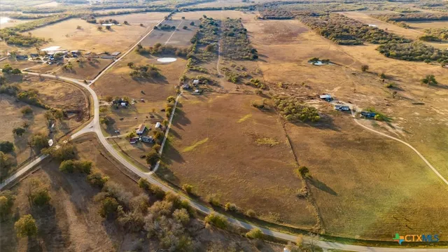 $795,000 | 14858 Farm To Market Road 1322, Luling, TX 78648