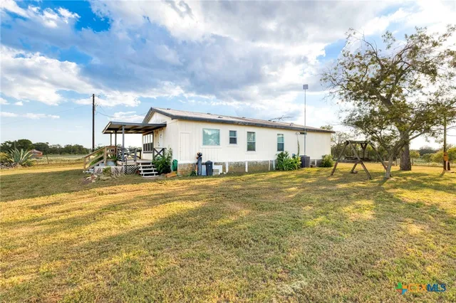 $795,000 | 14858 Farm To Market Road 1322, Luling, TX 78648