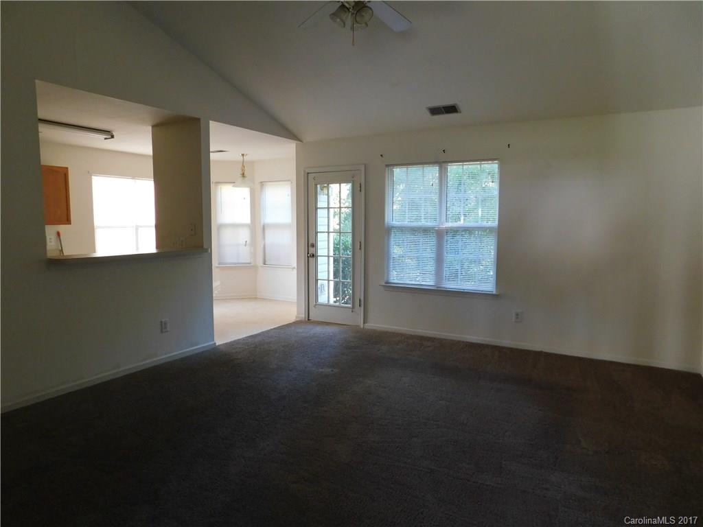 1363 Spring View Court Rock Hill, SC 29732 - Photo 2 of 8 Gallery Image 2