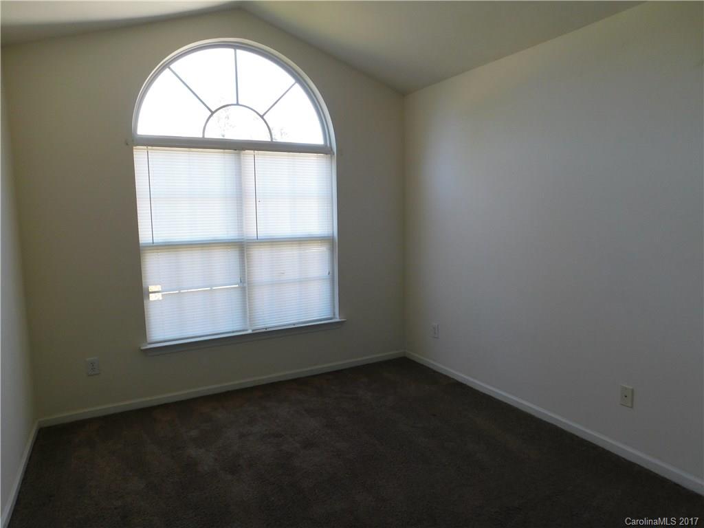 1363 Spring View Court Rock Hill, SC 29732 - Photo 5 of 8 Gallery Image 5