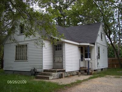 1035 West Giles Road Muskegon, MI 49445 - Photo 1 of 8 Primary Photo