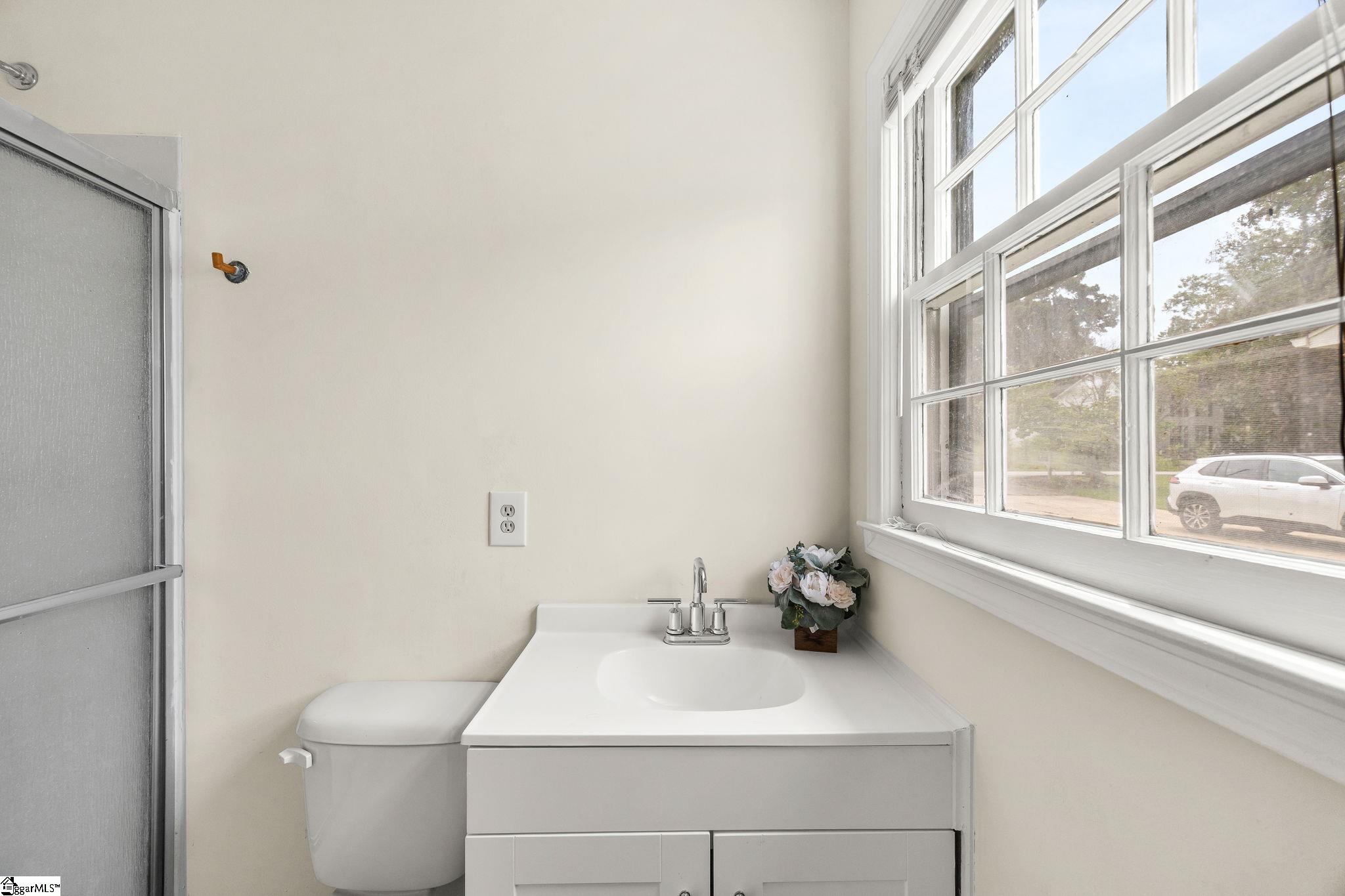 608 Lenhardt Road Greenville, SC 29611 - Photo 15 of 23 Gallery Image 15