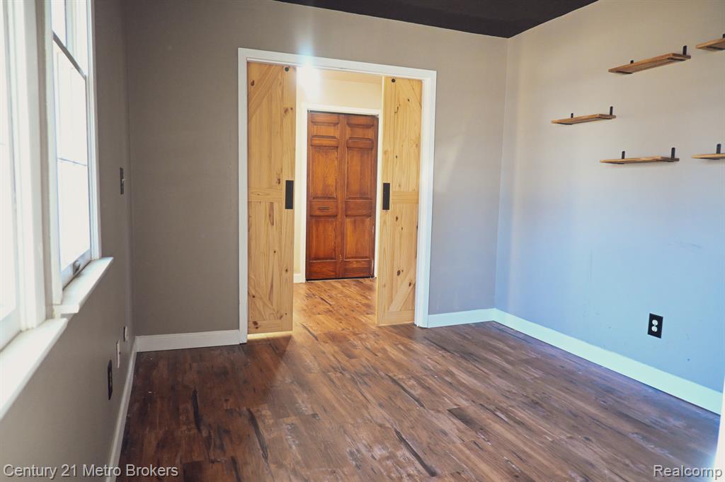 433 Dutch Mill Drive Flushing, MI 48433 - Photo 7 of 26