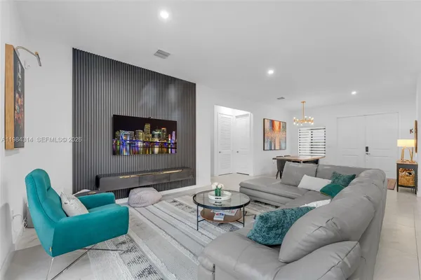 $4,550 | 17805 Southwest 114th Court, Unit 17805, Miami, FL 33157