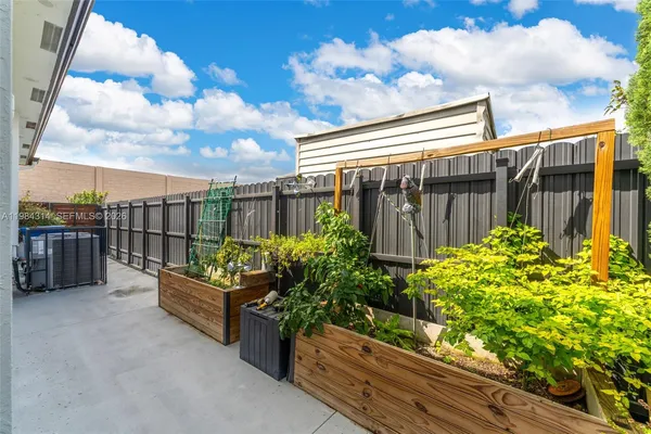 $4,550 | 17805 Southwest 114th Court, Unit 17805, Miami, FL 33157