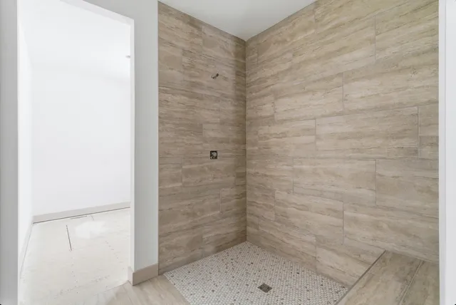 $950,000 | 61121 Airpark Lane, Mattawan, MI 49071