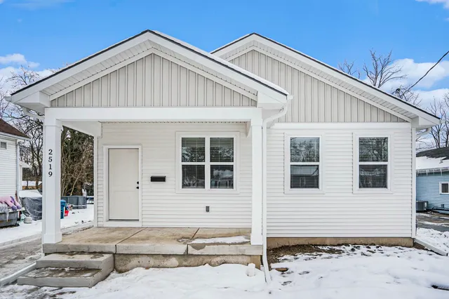 $2,200 | 2519 Logan Avenue, Kalamazoo, MI 49008