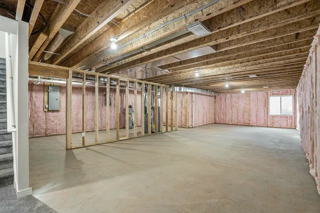 $2,200 | 2519 Logan Avenue, Kalamazoo, MI 49008