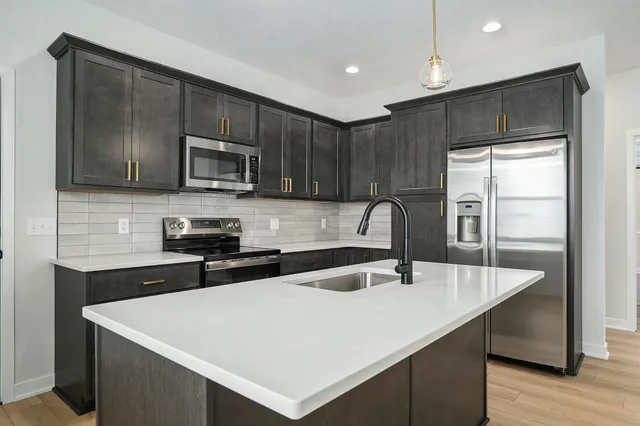 $2,200 | 2519 Logan Avenue, Kalamazoo, MI 49008