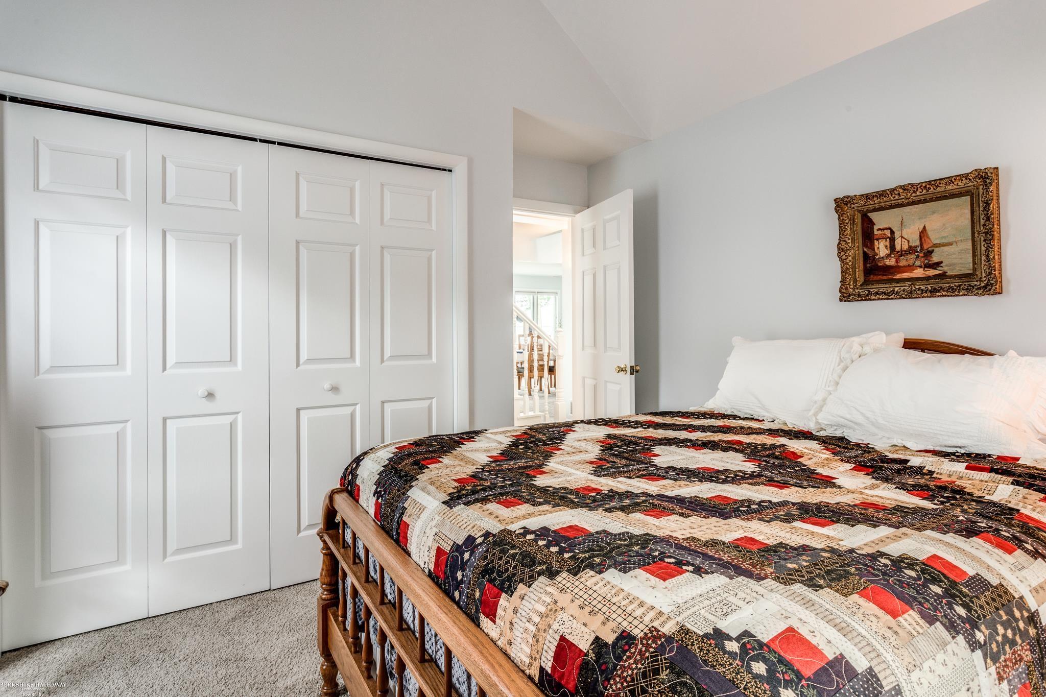 4860 Lakeshore Road Fort Gratiot, MI 48059 - Photo 11 of 51 Main floor bedroom - 1
