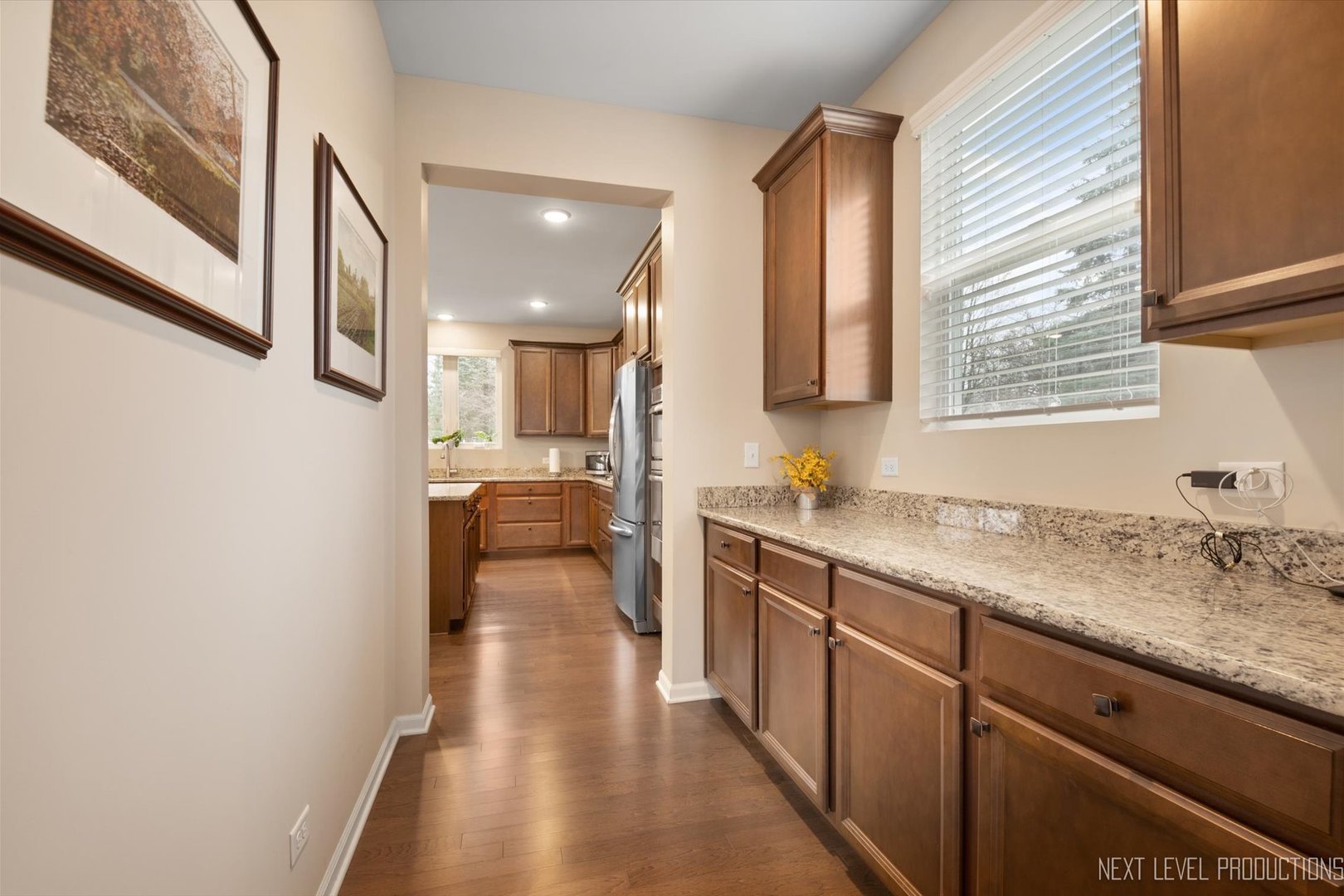4342 Rudyard Kipling Road Elgin, IL 60124 - Photo 8 of 32
