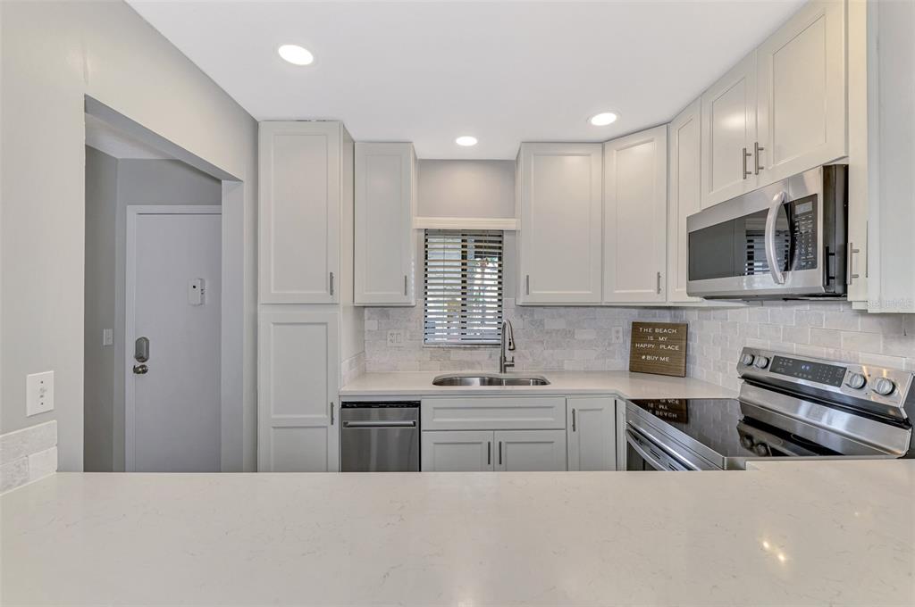 1618 Stickney Point Road, Unit 1618202 Sarasota, FL 34231 - Photo 21 of 58 Gallery Image 21