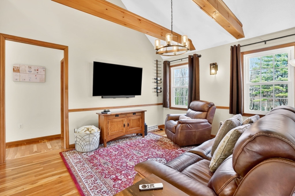 1542 South Branch Parkway Springfield, MA 01129 - Photo 14 of 42