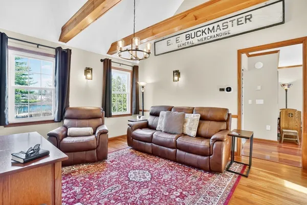 $549,000 | 1542 South Branch Parkway, Springfield, MA 01129