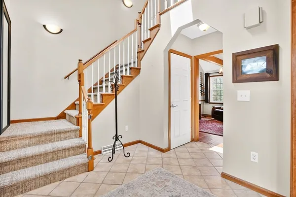 $549,000 | 1542 South Branch Parkway, Springfield, MA 01129