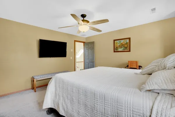 $549,000 | 1542 South Branch Parkway, Springfield, MA 01129