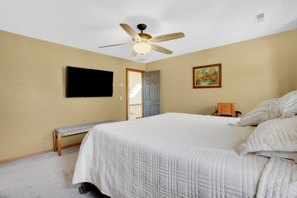 1542 South Branch Parkway Springfield, MA 01129 - Photo 23 of 42