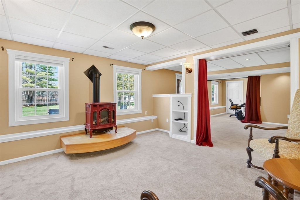 1542 South Branch Parkway Springfield, MA 01129 - Photo 32 of 42