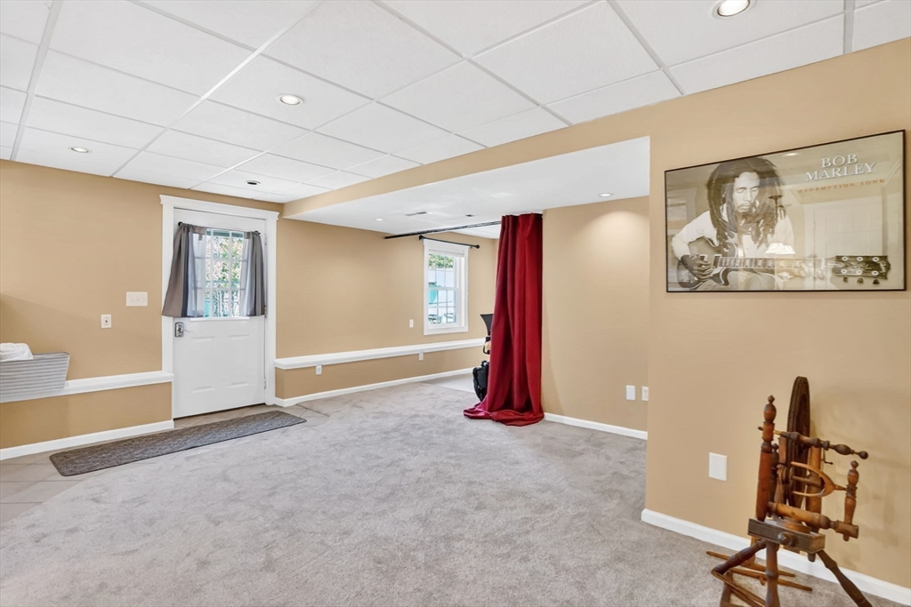 1542 South Branch Parkway Springfield, MA 01129 - Photo 34 of 42