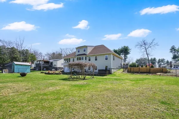 $549,000 | 1542 South Branch Parkway, Springfield, MA 01129