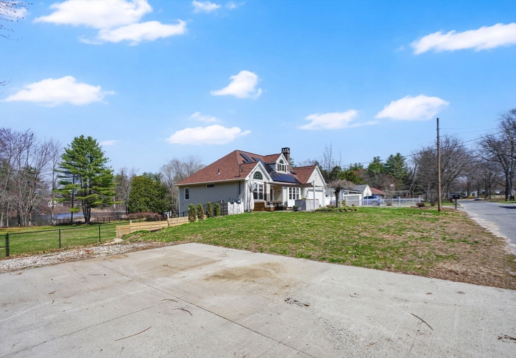 1542 South Branch Parkway Springfield, MA 01129 - Photo 39 of 42