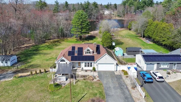 $549,000 | 1542 South Branch Parkway, Springfield, MA 01129