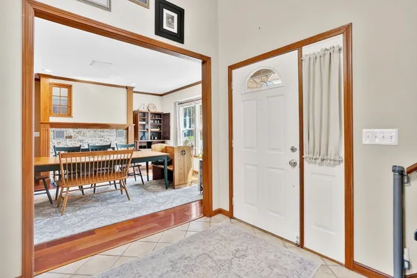 $549,000 | 1542 South Branch Parkway, Springfield, MA 01129