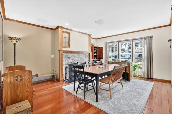 $549,000 | 1542 South Branch Parkway, Springfield, MA 01129