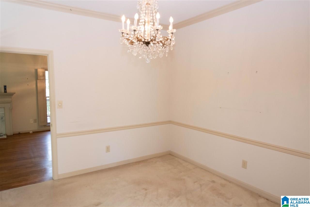 34 The Falls Drive Birmingham, AL 35216 - Photo 4 of 16