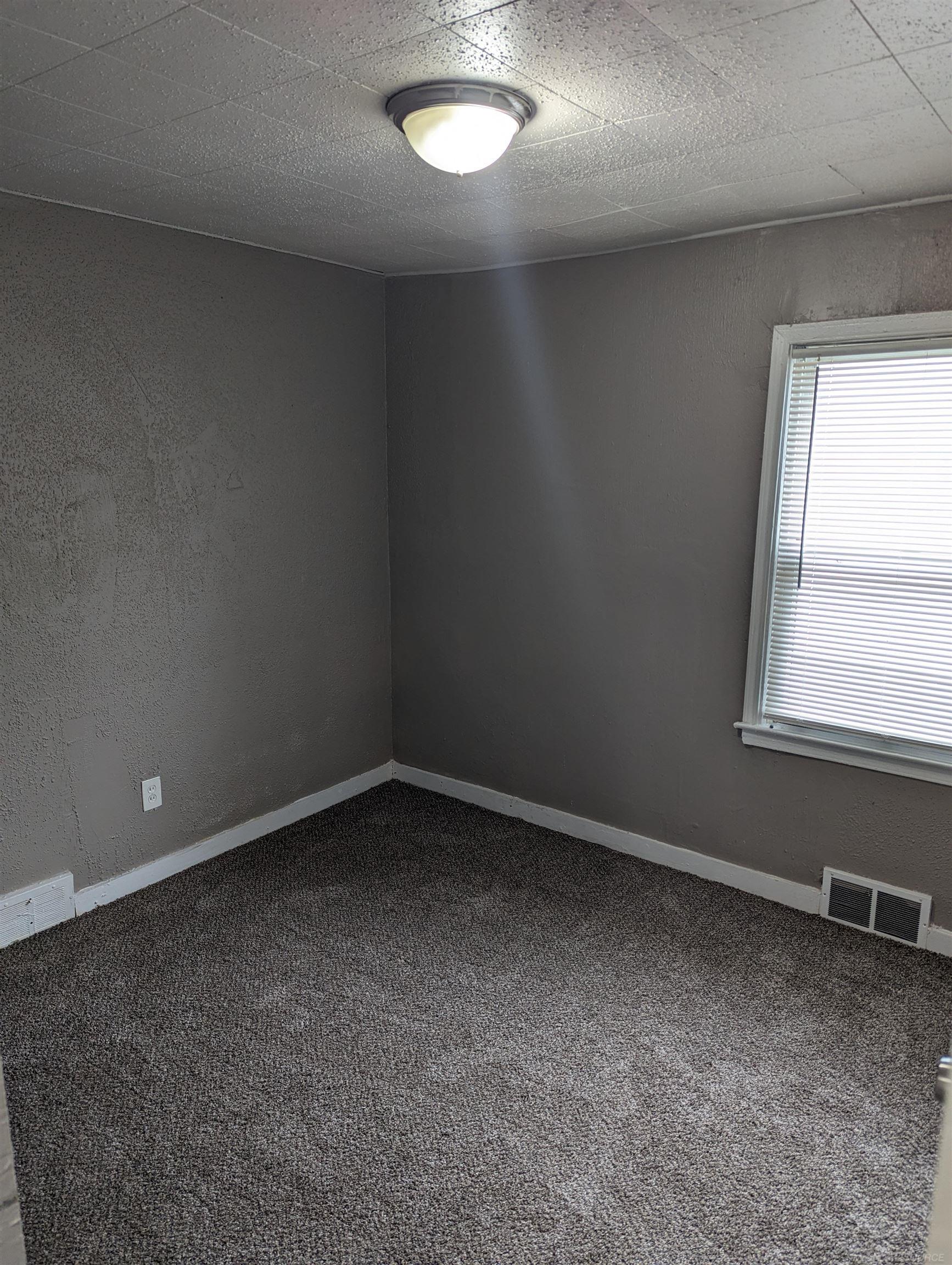 17520 Toepfer Drive Eastpointe, MI 48021 - Photo 4 of 8