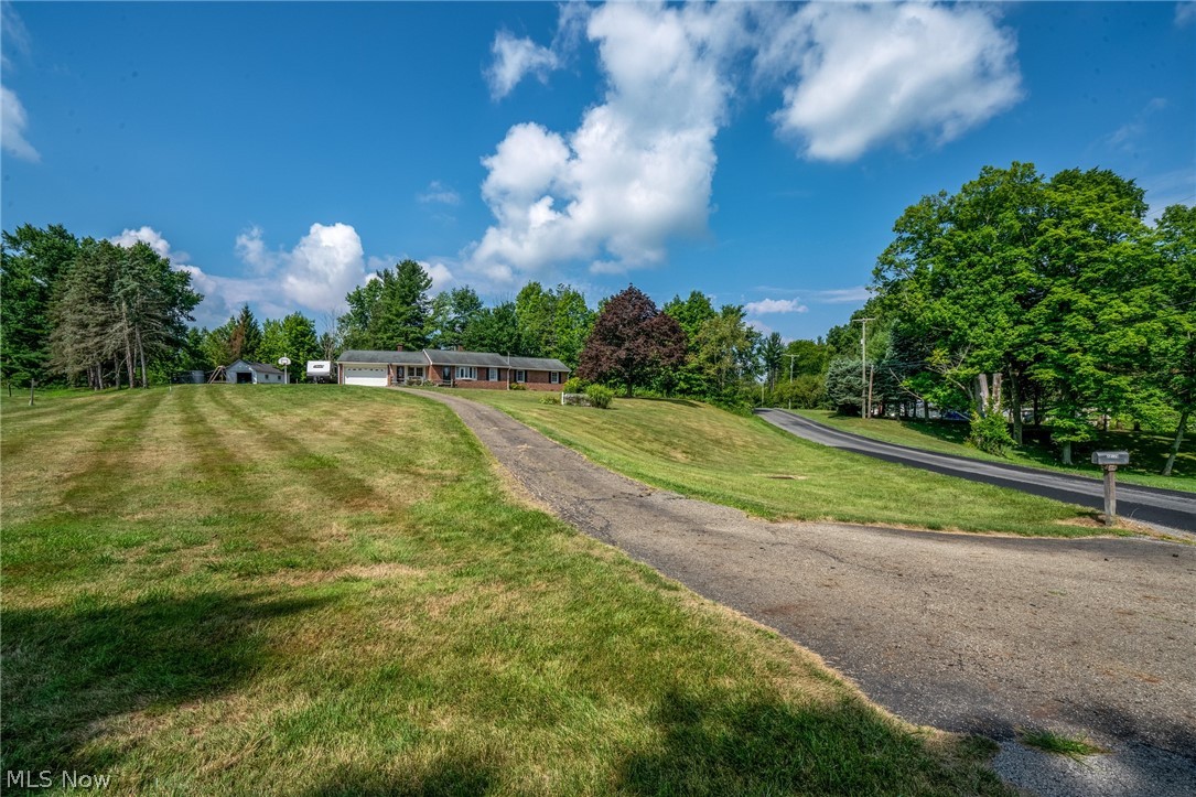 22379 Buck Road Alliance, OH 44601 - Photo 8 of 34 Gallery Image 8