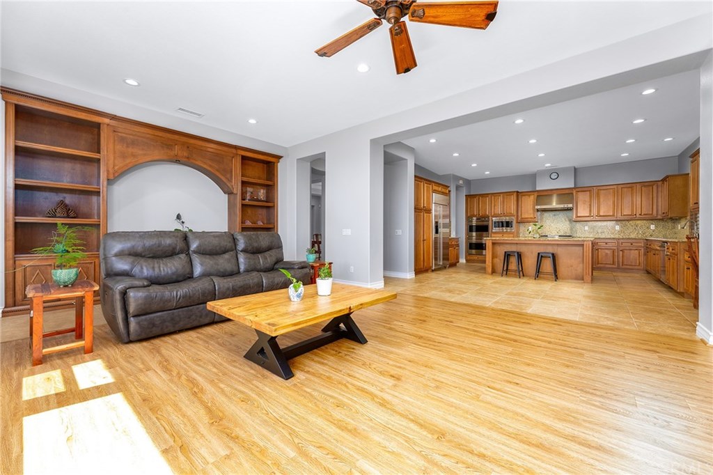 12557 Naples Way Rancho Cucamonga, CA 91739 - Photo 16 of 40 Gallery Image 16