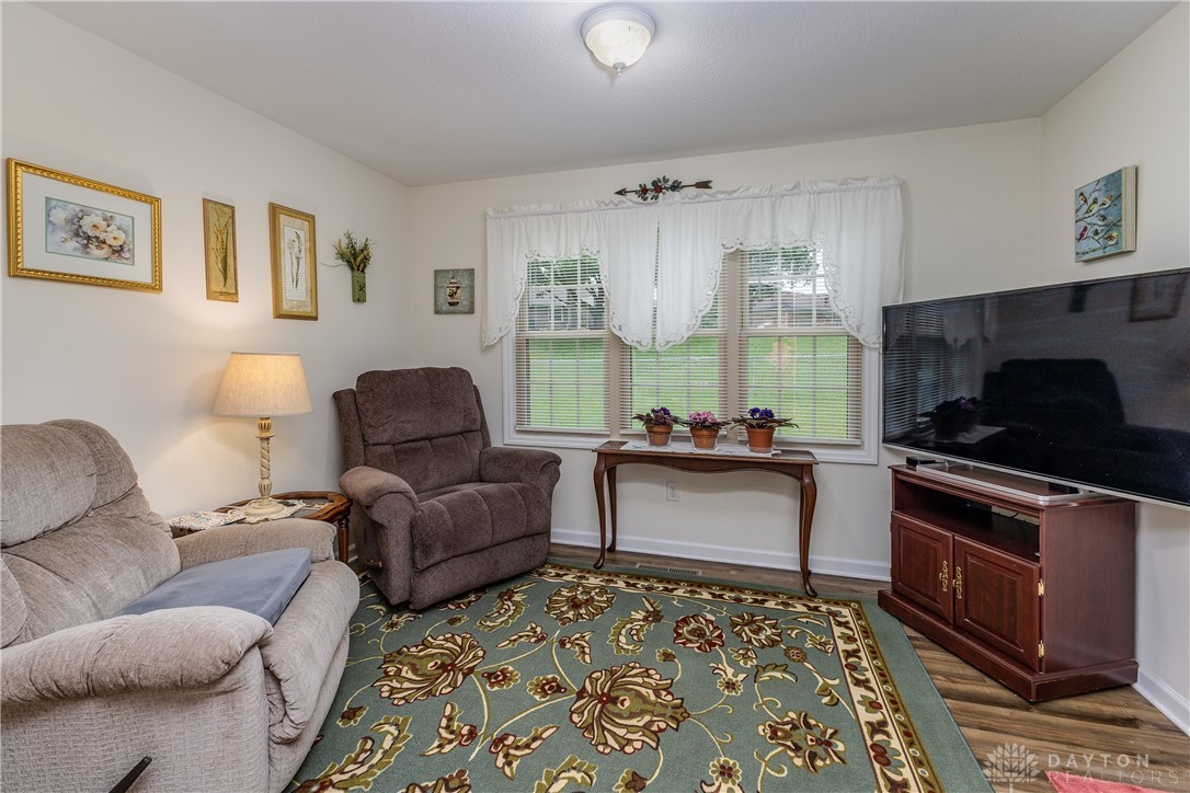 6844 North Union Road Englewood, OH 45322 - Photo 15 of 35
