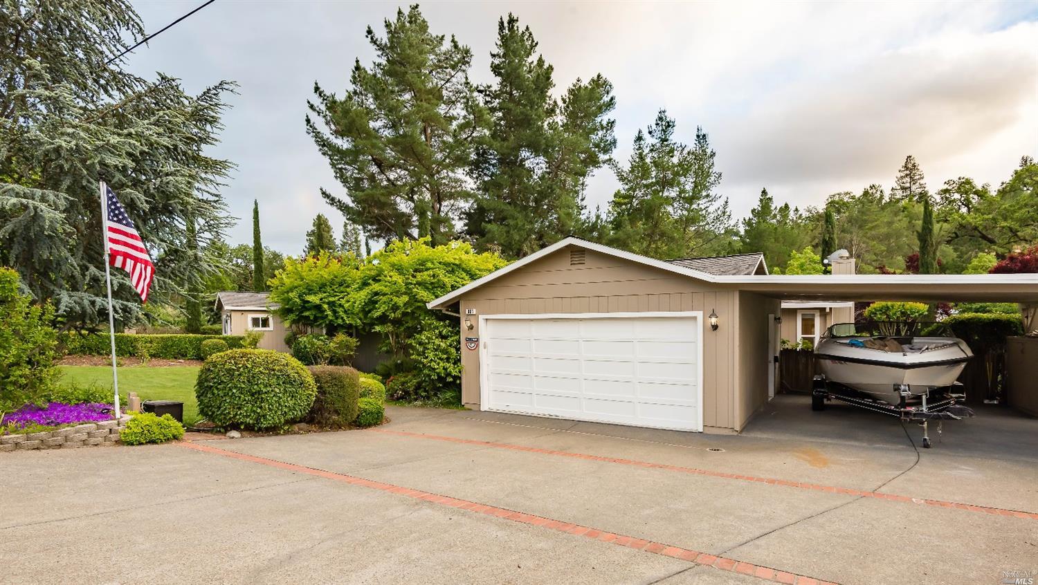 981 Riverside Drive Ukiah, CA 95482 - Photo 1 of 1 Gallery Image 1