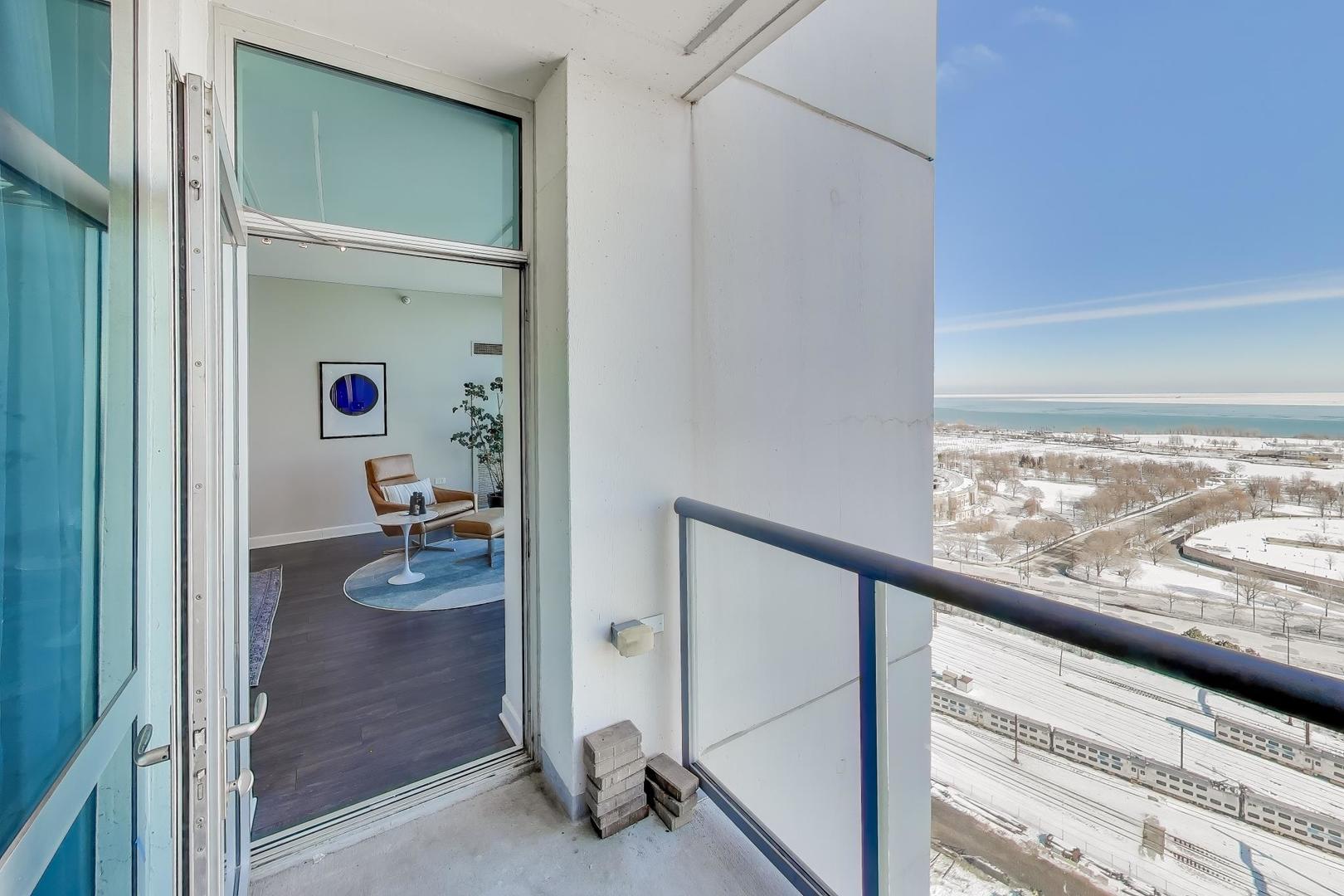 1629 South Prairie Avenue, Unit 2403 Chicago, IL 60616 - Photo 12 of 37