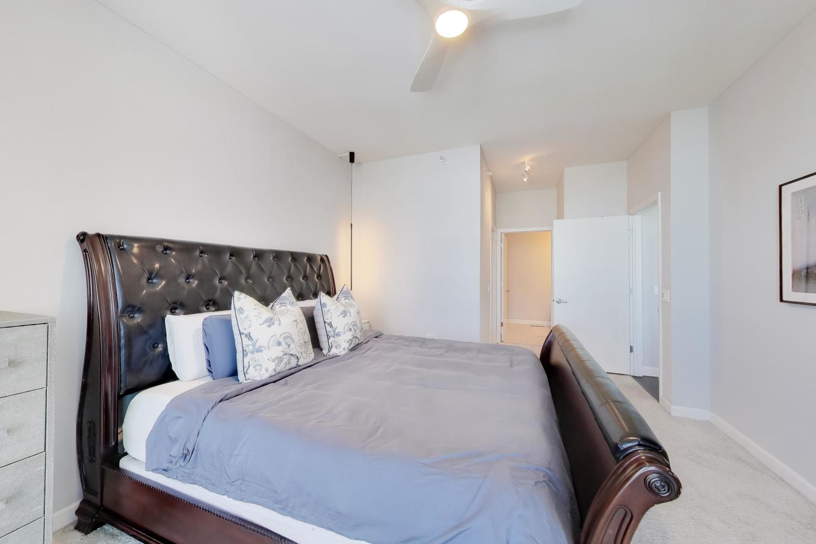 1629 South Prairie Avenue, Unit 2403 Chicago, IL 60616 - Photo 15 of 37