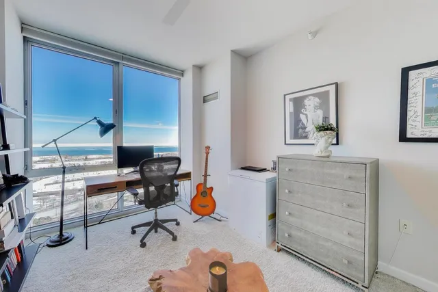 $4,000 | 1629 South Prairie Avenue, Unit 2403, Chicago, IL 60616